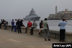 Según declaró el Ministerio de Relaciones Exteriores de Cuba la semana pasada, los buques de guerra rusos no portan armas nucleares. (AP Foto/Ariel Ley)
