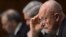  El Director Nacional de Inteligencia estadounidense, James Clapper, testifica en el Senado durante la presentación del informe anual 2013 del Comité de Inteligencia sobre las amenazas contra intereses de EE.UU. en el mundo. 