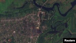 Imagen satelital de los edificios que supuestamente fueron atacados por las fuerzas ucranianas, en región de Kursk, Rusia. Planet Labs Inc/Handout via REUTERS.