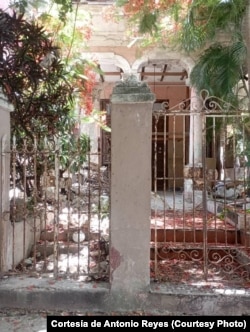 La vivienda de Antonio Reyes está ubicada en calle C entre 21y 23 en El Vedado.