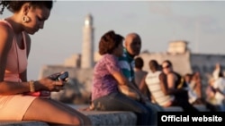 Amnistía Internacional y otras organizaciones han criticado las "restricciones indebidas" al acceso y libertad de expresión en Internet en informe sobre Cuba. 